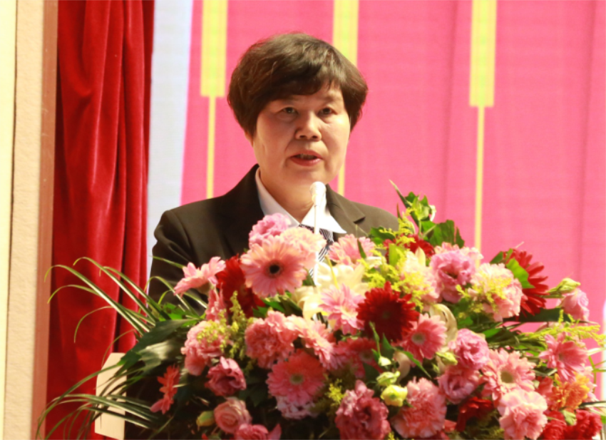 徐州寶潤實業(yè)集團第一屆黨委班子選舉大會---徐州市樹恩中學(xué)總校長薛淑萍同志致開幕辭